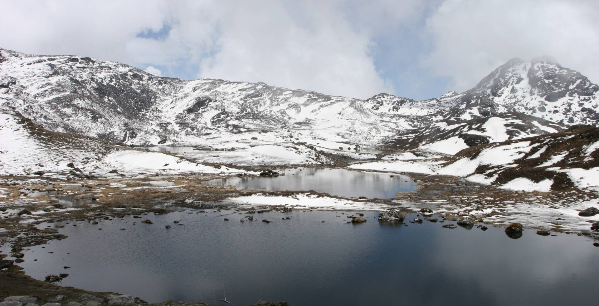 panch pokhari trek