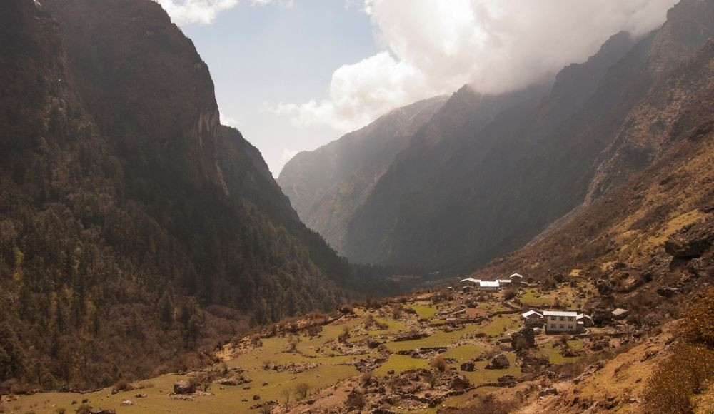 langtang valley helicopter tour